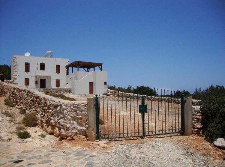 Villa Kastri Karave Bagian luar foto